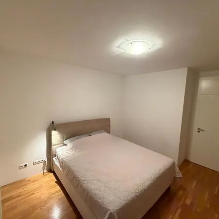 Mak - Free Parking Apartman